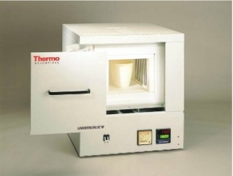 Thermo ScientificTM 1700℃ 大型箱式炉，带一体控制器